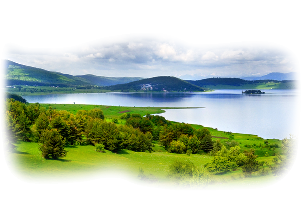 Озеро на белом фоне