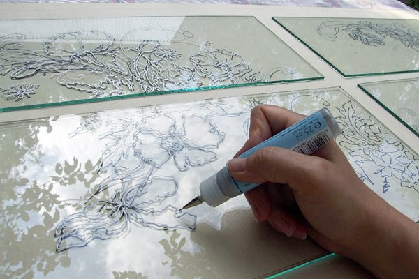 Нанесение контура на стекло