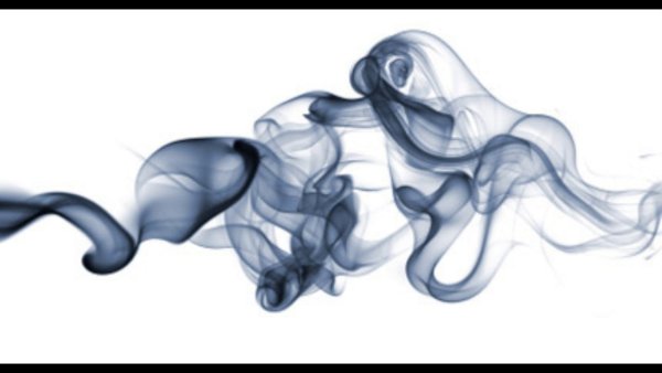 Серый дым на белом фоне