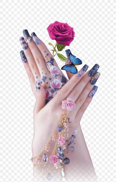 Красивые руки с маникюром