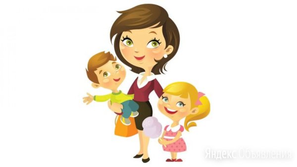 Воспитатель с детьми