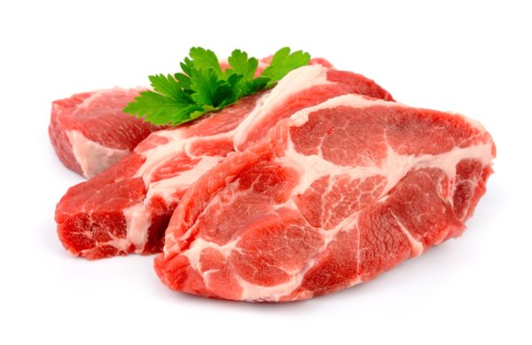 Мясо на белом фоне
