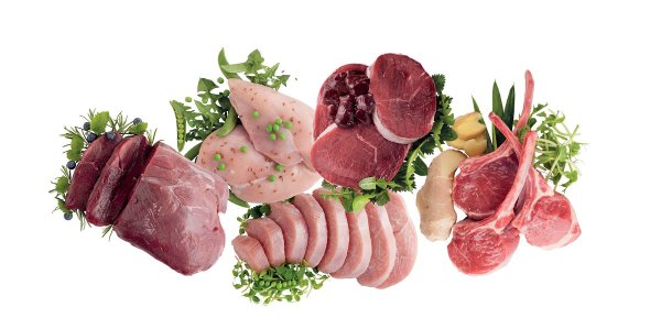 Мясная продукция на белом фоне