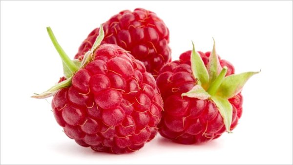 Малина на белом фоне