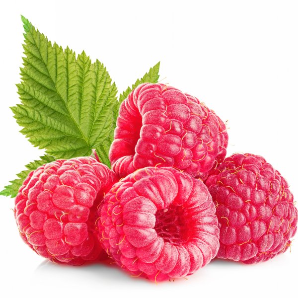 Малина на белом фоне