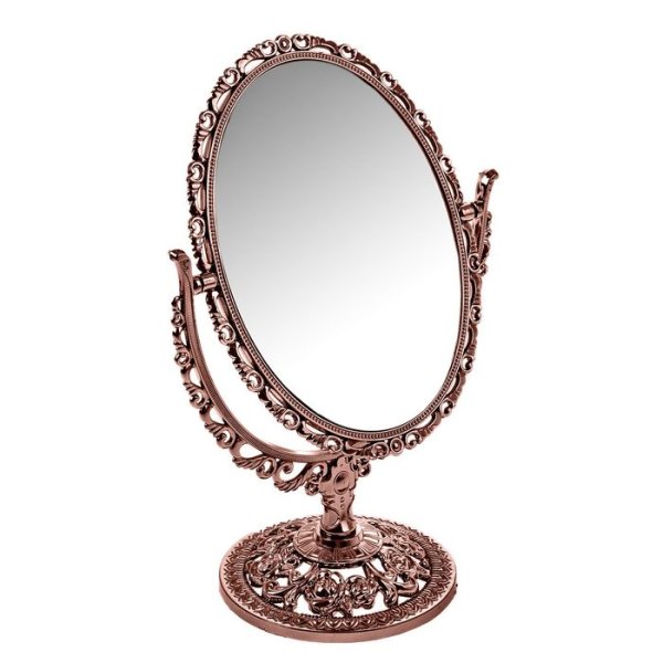 Зеркало на белом фоне