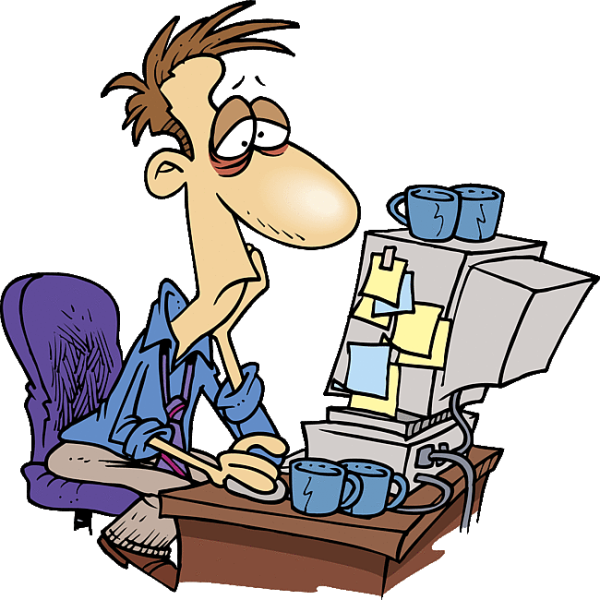 Уставший человек за компьютером