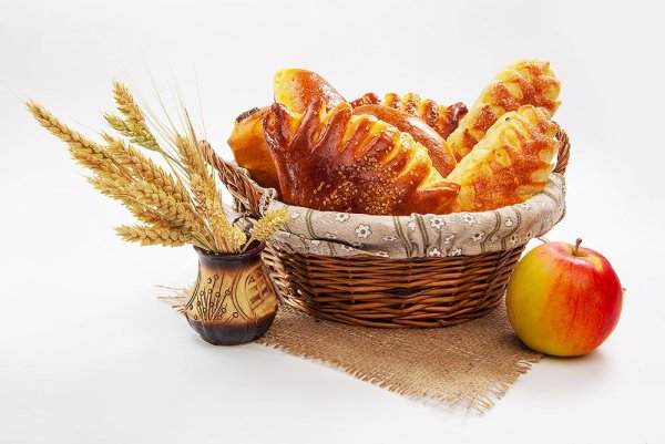 Выпечка в корзинке