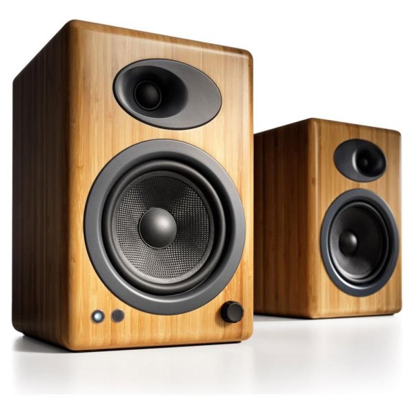 Активная полочная акустическая Hi-Fi система