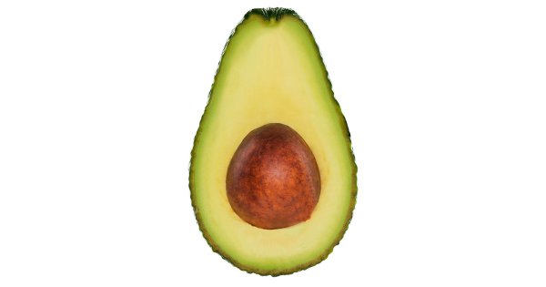Авокадо на белом фоне
