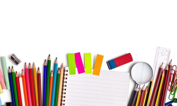 Учебные принадлежности на прозрачном фоне