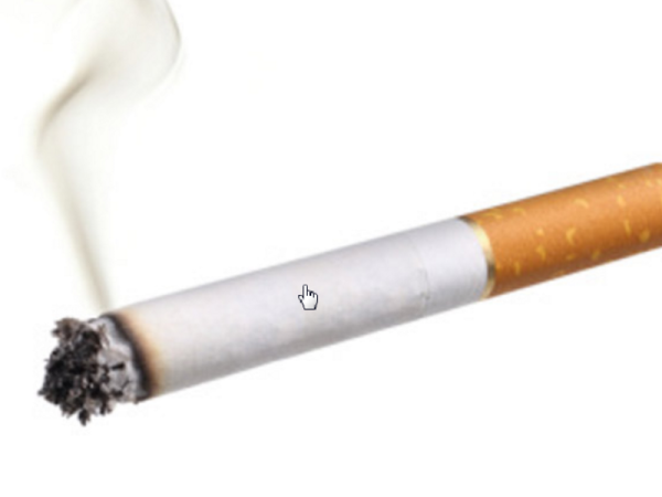 Горящая сигарета на белом фоне