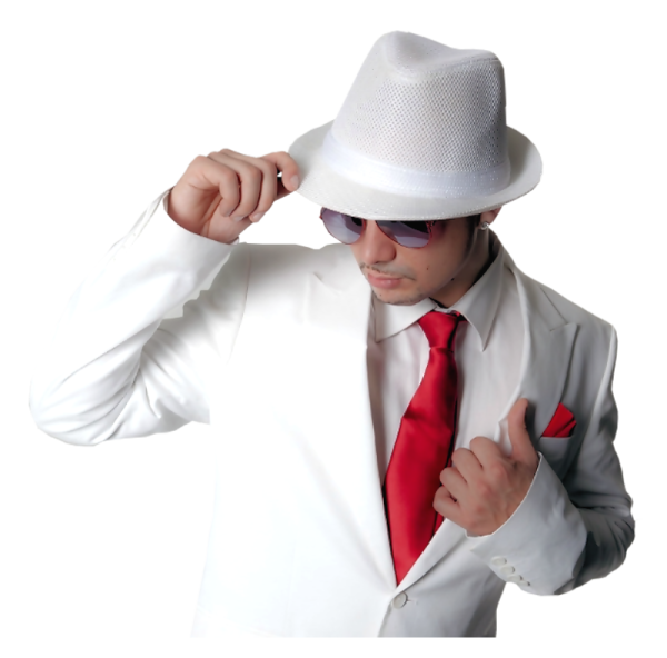 Мужчина в шляпе на белом фоне