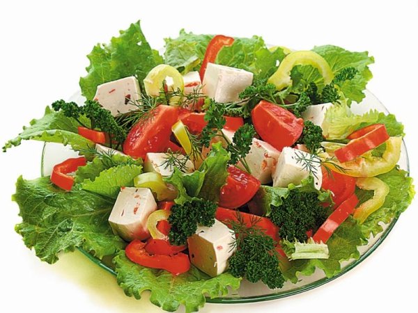 Салат с брынзой