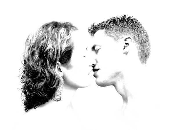 Влюбленные пары на белом фоне