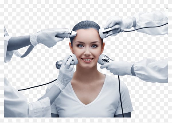 Девушка у косметолога на белом фоне