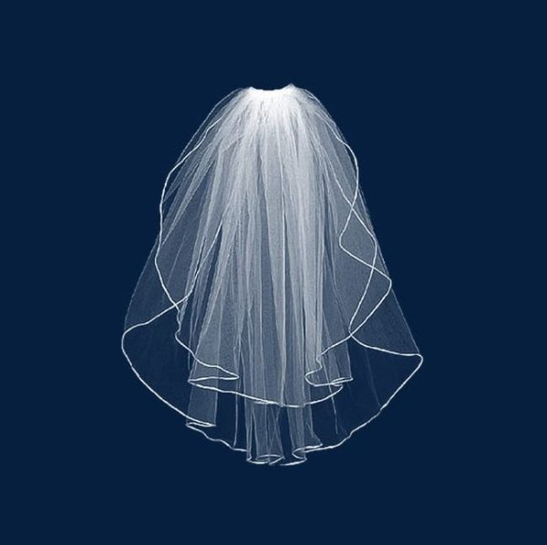 Фату для невесты черная