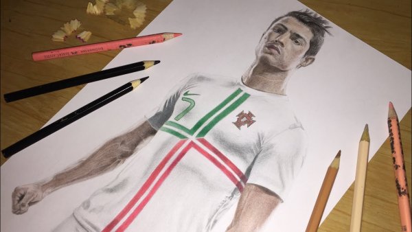 Рисование Ronaldo с мечом