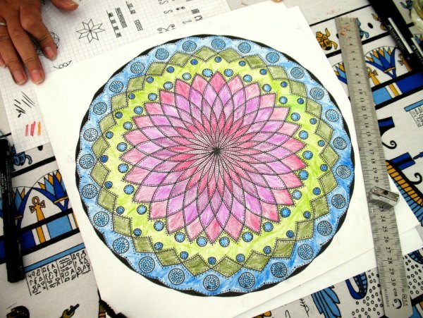 Рисование мандал для начинающих