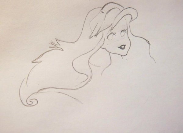 Ариэль в полный рост карандашом