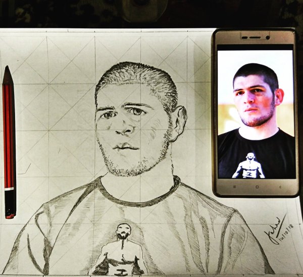 Хабиб Нурмагомедов карандашом