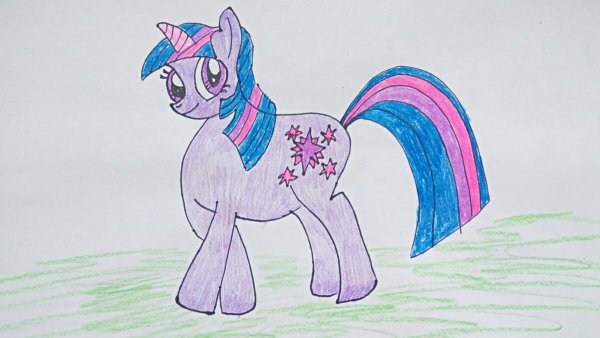 Искорка пони карандашом