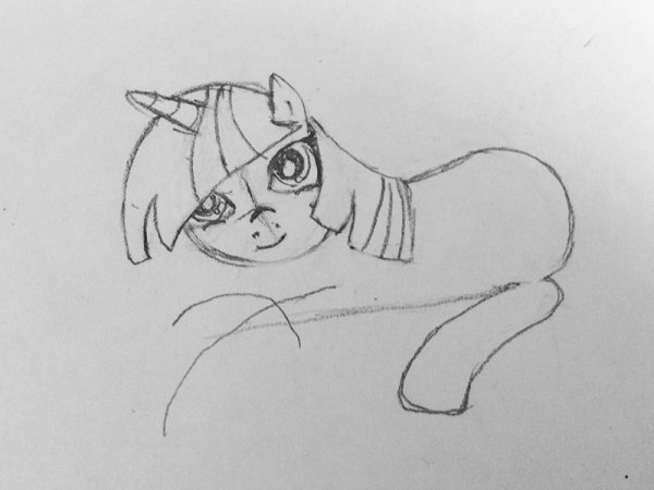 Искорка пони карандашом
