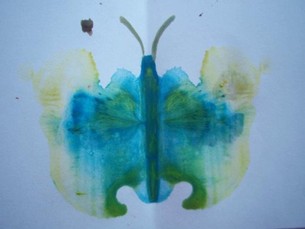 Бабочка в нетрадиционной технике рисования