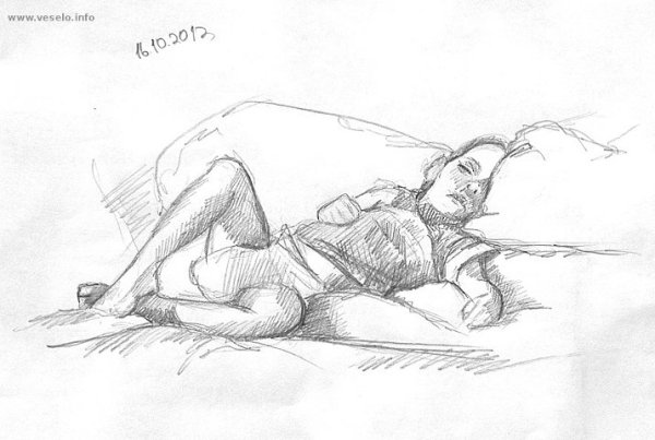 Наброски людей лежа