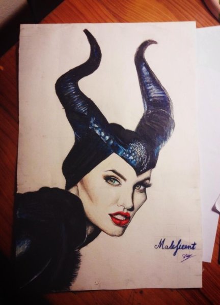 Поэтапное рисование Малефисента