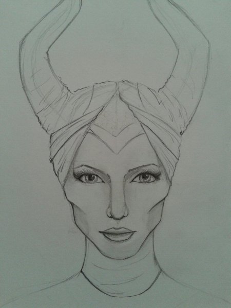 Малефисента карандашом