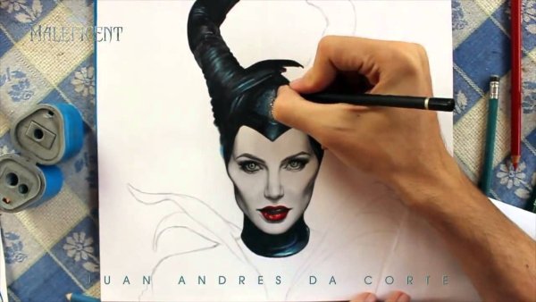 Трафарет Малефисенты