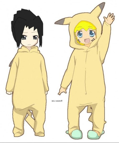 Саске и Наруто в костюме Пикачу