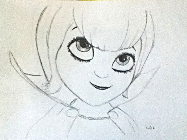 Мейвис Дракула карандашом