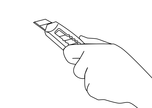 Канцелярский нож в руке