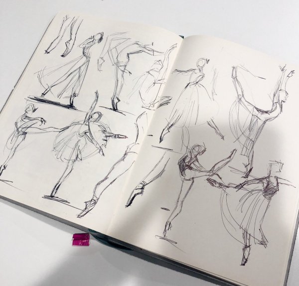 Позы для рисования в скетчбуке