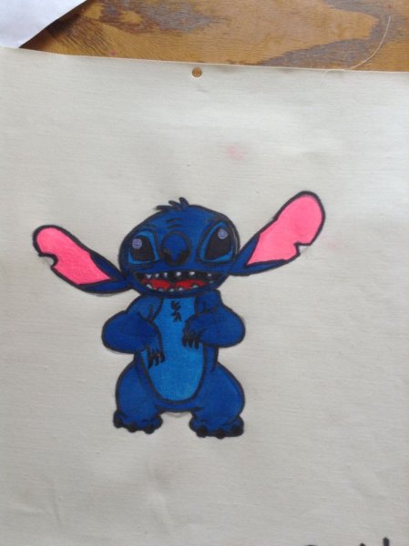 Стич нарисованный на бумаге