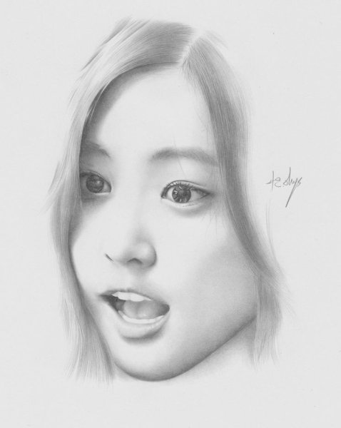 Кореянка карандашом