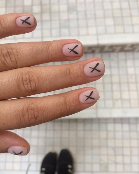 Красивый маникюр для подростков