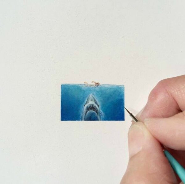 Миниатюрные рисунки на бумаге