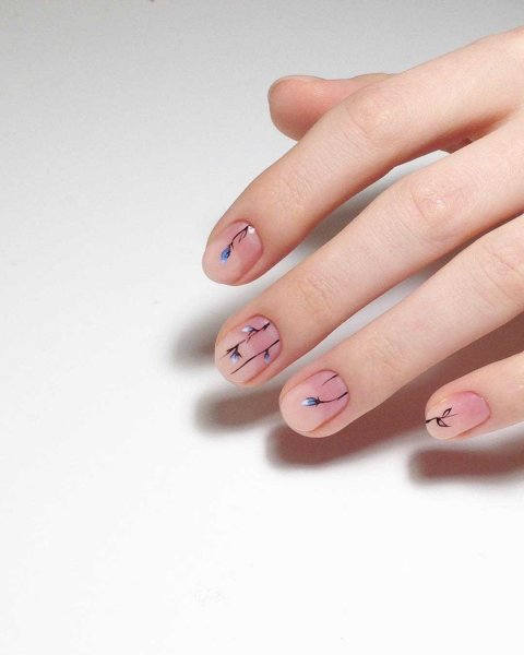 Маникюр на маленькие ногти