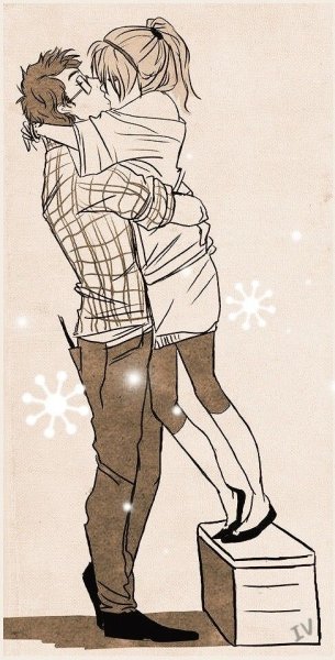 Парень с низкой девушкой арт