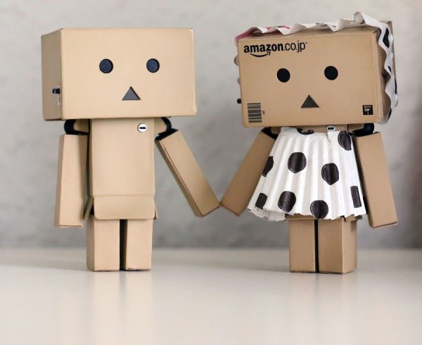 Человечек из картона