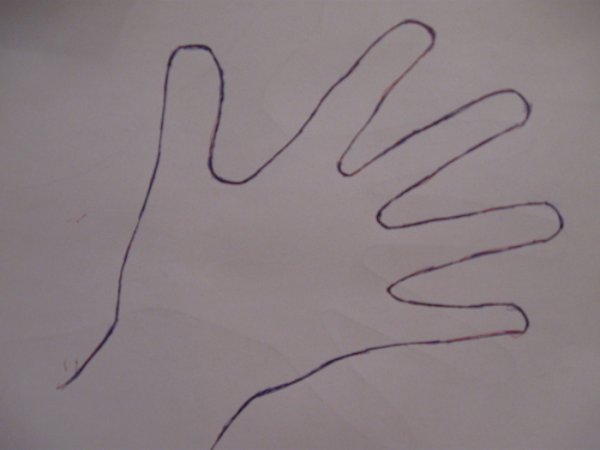 Обведенная детская ладошка