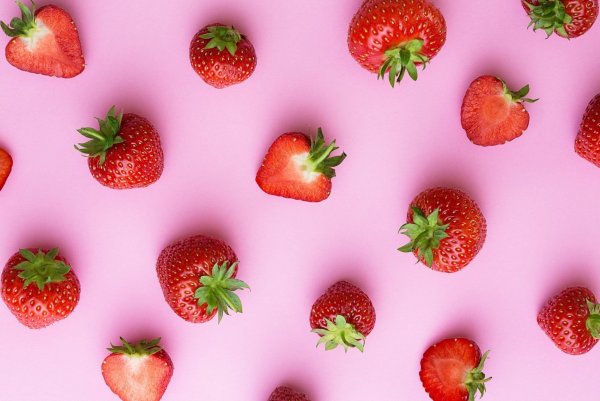 Художник Ludivine Corominas натюрморты