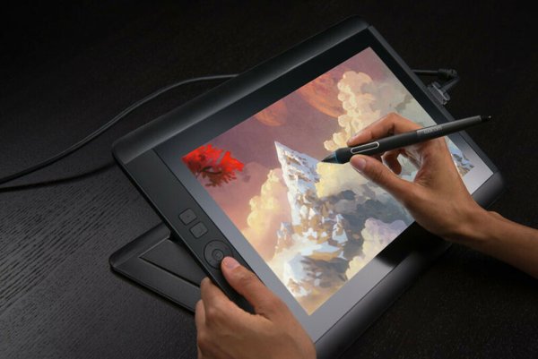 Графический планшет Wacom Cintiq 13 HD