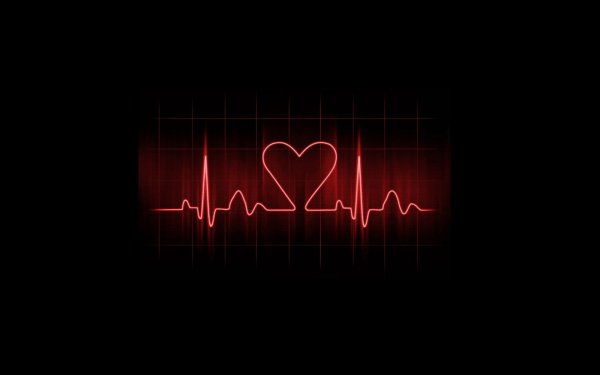 Биение сердца на черном фоне