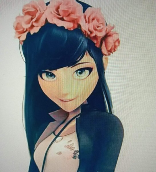 Маринетт с цветами