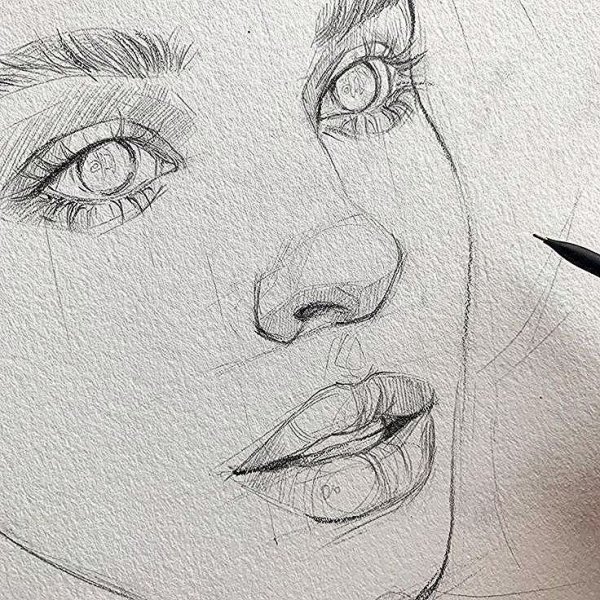 Лицо карандашом