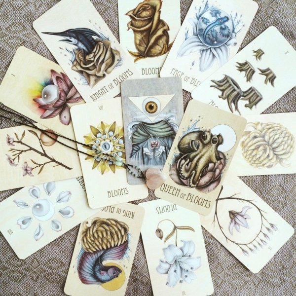 Светлые колоды Таро